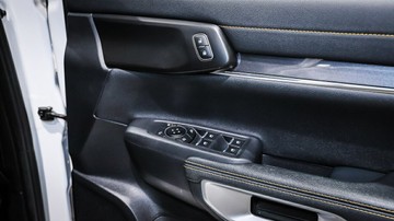 https://vehicle-cdn.autoleague.cloud/3881_1105718_17.jpg