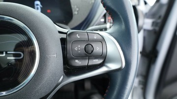 https://vehicle-cdn.autoleague.cloud/3881_1105728_25.jpg