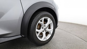 https://vehicle-cdn.autoleague.cloud/3881_1105740_6.jpg