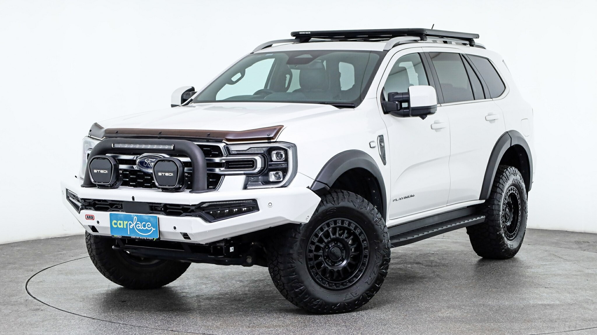 Ford Everest image 2