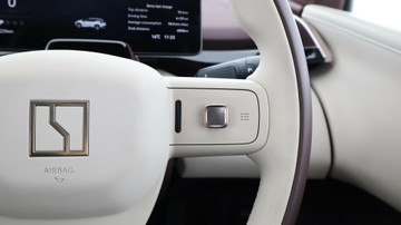 https://vehicle-cdn.autoleague.cloud/3881_1105756_15.jpg