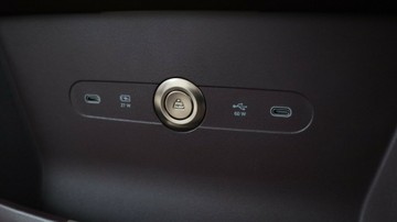 https://vehicle-cdn.autoleague.cloud/3881_1105756_20.jpg