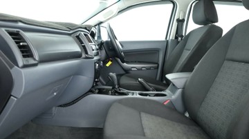 https://vehicle-cdn.autoleague.cloud/3881_1105764_15.jpg