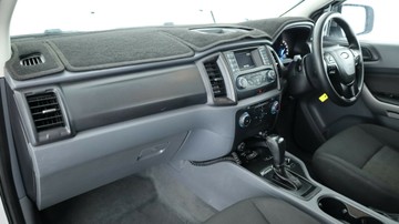https://vehicle-cdn.autoleague.cloud/3881_1105764_30.jpg