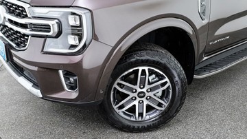 https://vehicle-cdn.autoleague.cloud/3881_1105766_19.jpg