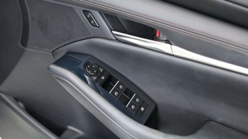 https://vehicle-cdn.autoleague.cloud/3881_1105769_19.jpg