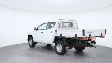 https://vehicle-cdn.autoleague.cloud/3881_1105773_7.jpg