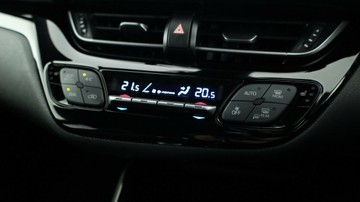 https://vehicle-cdn.autoleague.cloud/3881_1105774_27.jpg