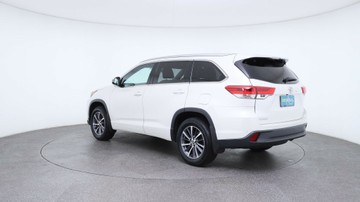 https://vehicle-cdn.autoleague.cloud/3881_1105775_13.jpg