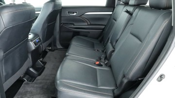 https://vehicle-cdn.autoleague.cloud/3881_1105775_17.jpg