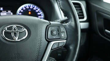 https://vehicle-cdn.autoleague.cloud/3881_1105775_27.jpg