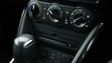 https://vehicle-cdn.autoleague.cloud/3881_1105783_28.jpg