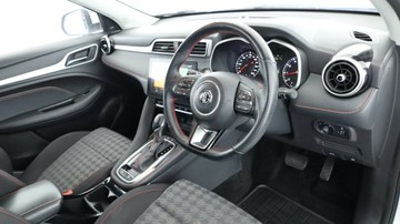 https://vehicle-cdn.autoleague.cloud/3881_1105792_6.jpg