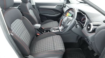 https://vehicle-cdn.autoleague.cloud/3881_1105792_7.jpg