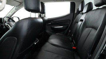 https://vehicle-cdn.autoleague.cloud/3881_1105793_15.jpg