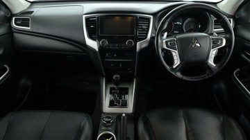 https://vehicle-cdn.autoleague.cloud/3881_1105793_20.jpg