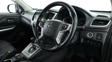 https://vehicle-cdn.autoleague.cloud/3881_1105793_5.jpg