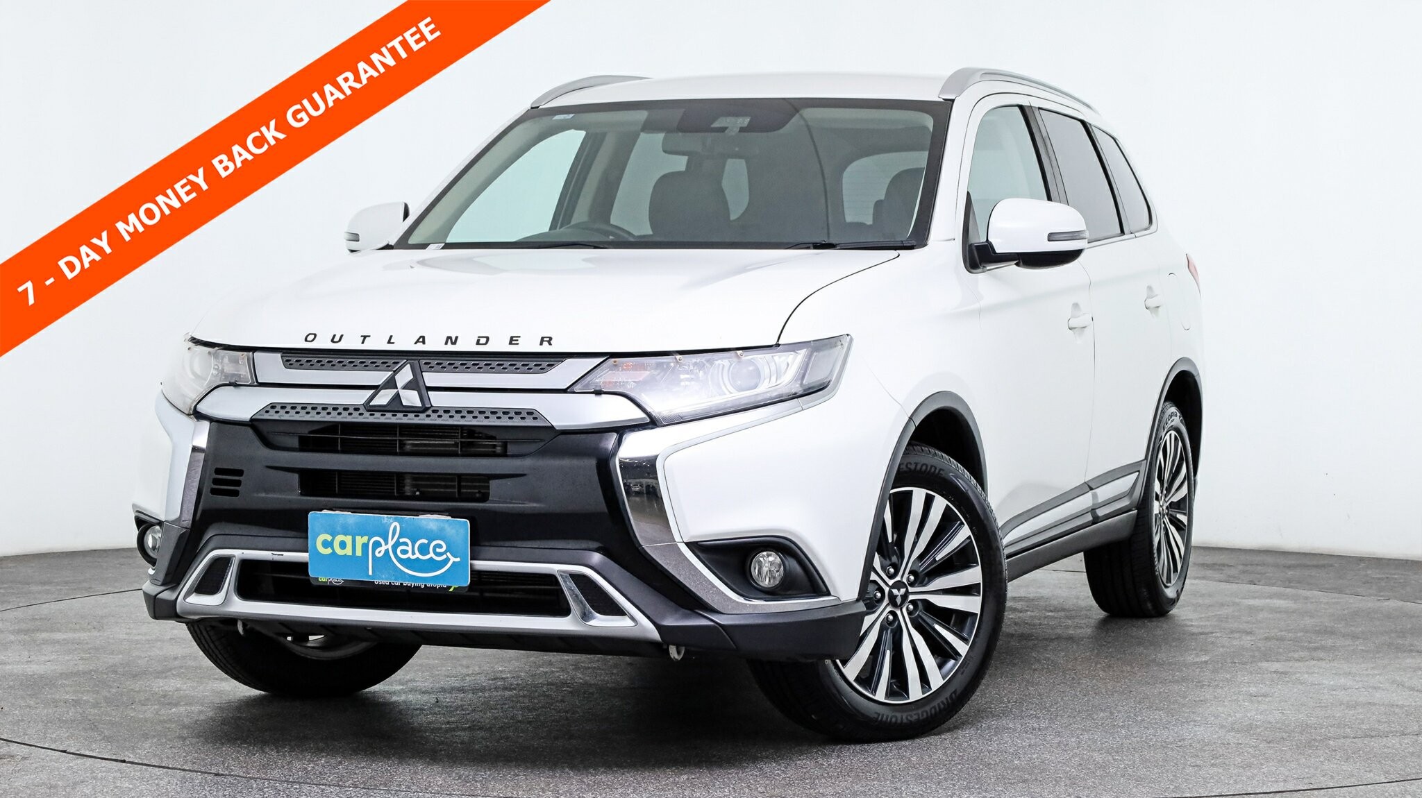Mitsubishi Outlander image 1