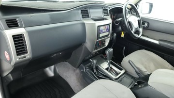 https://vehicle-cdn.autoleague.cloud/3881_1105806_23.jpg