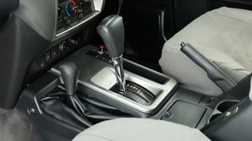 https://vehicle-cdn.autoleague.cloud/3881_1105806_25.jpg