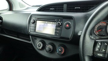 https://vehicle-cdn.autoleague.cloud/3881_1105819_18.jpg