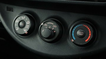 https://vehicle-cdn.autoleague.cloud/3881_1105819_20.jpg