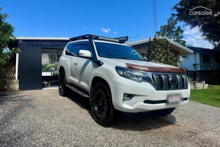 Toyota Landcruiser Prado image 1