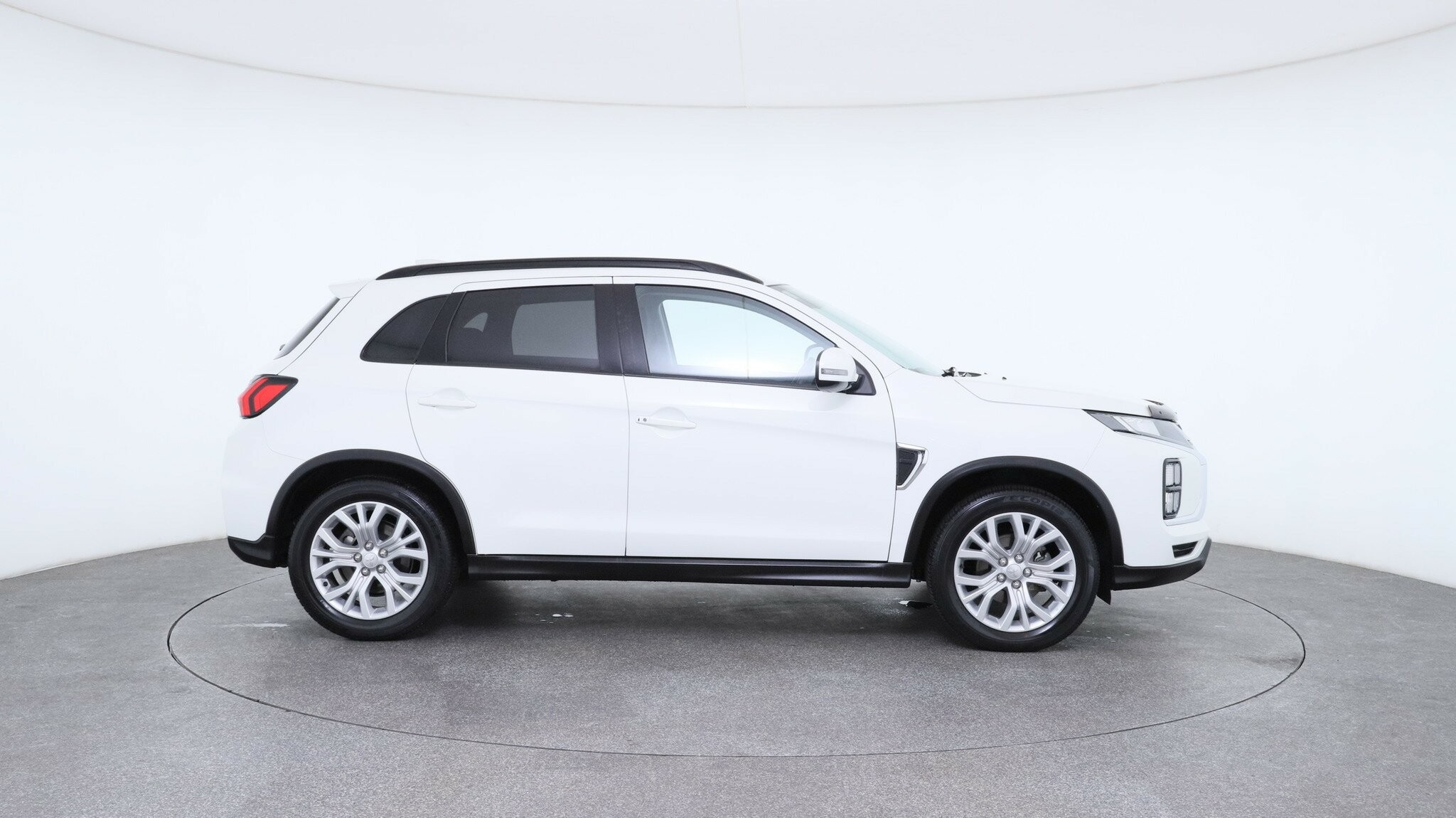Mitsubishi Asx image 4