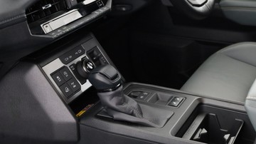 https://vehicle-cdn.autoleague.cloud/3881_1105837_26.jpg