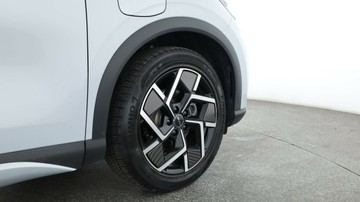 https://vehicle-cdn.autoleague.cloud/3881_1105840_5.jpg