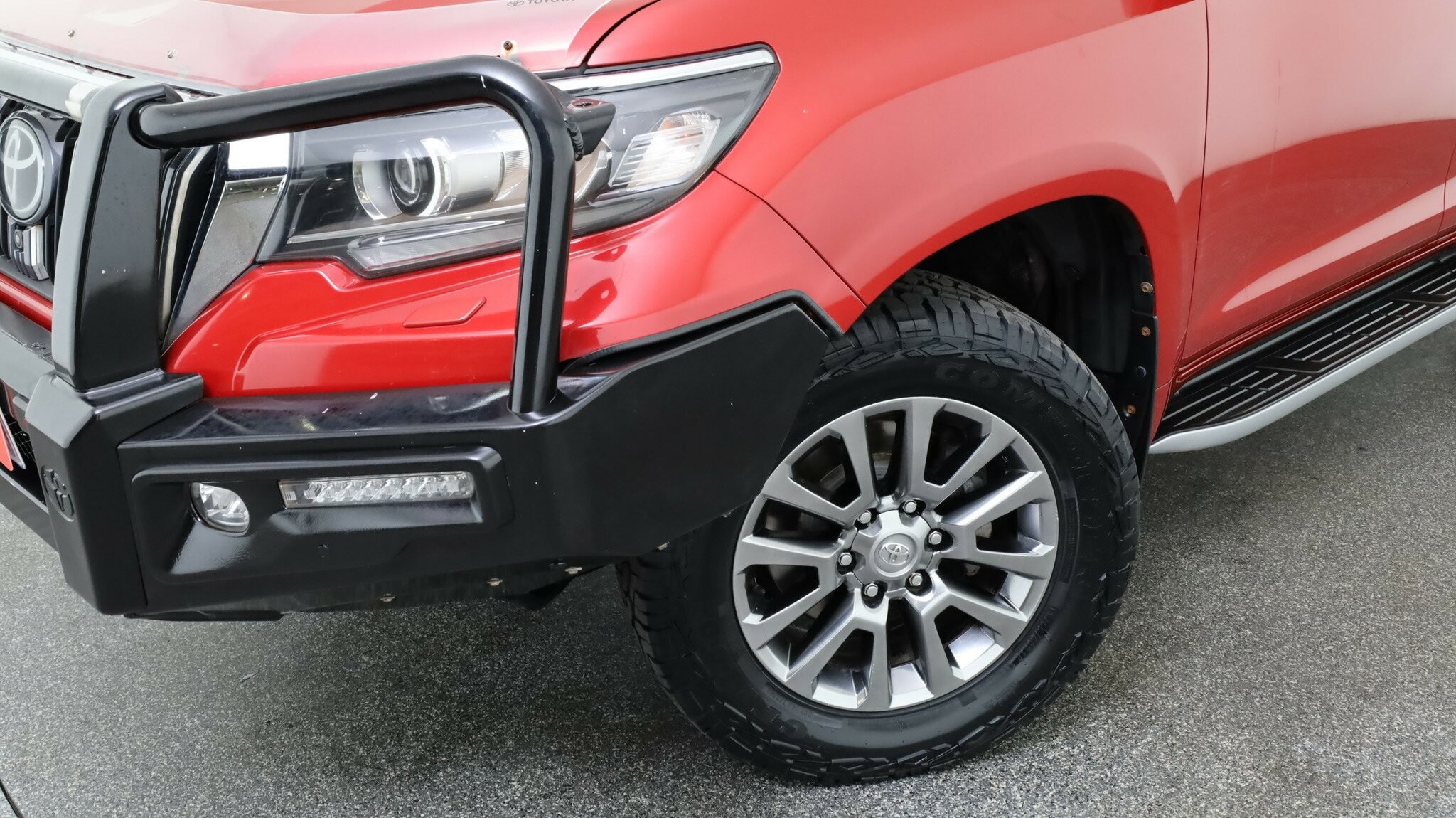 Toyota Landcruiser Prado image 3