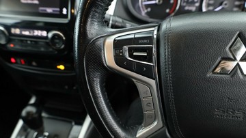 https://vehicle-cdn.autoleague.cloud/3881_1105846_17.jpg