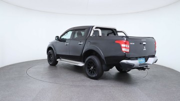 https://vehicle-cdn.autoleague.cloud/3881_1105846_7.jpg
