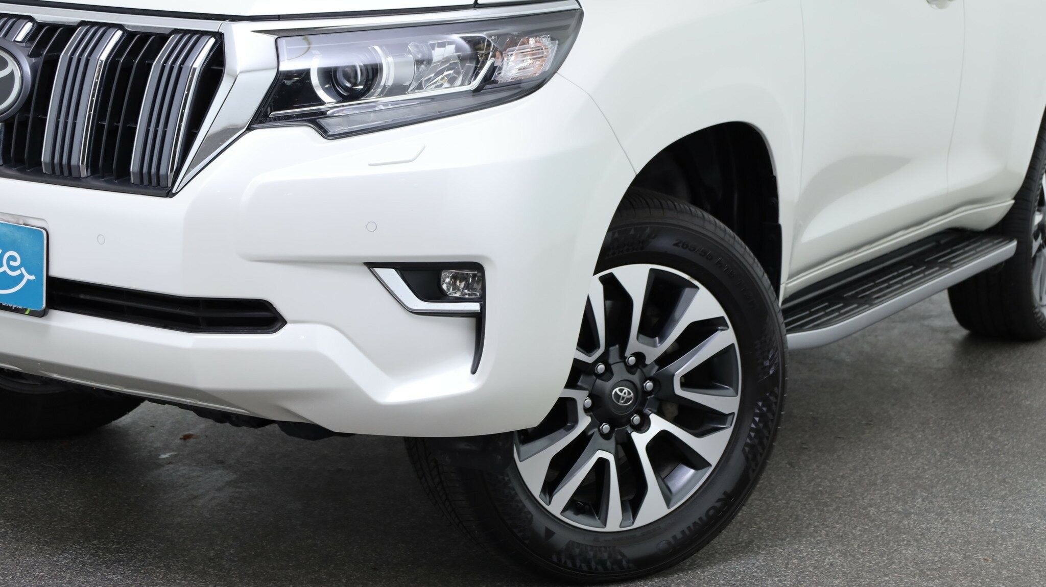Toyota Landcruiser Prado image 3