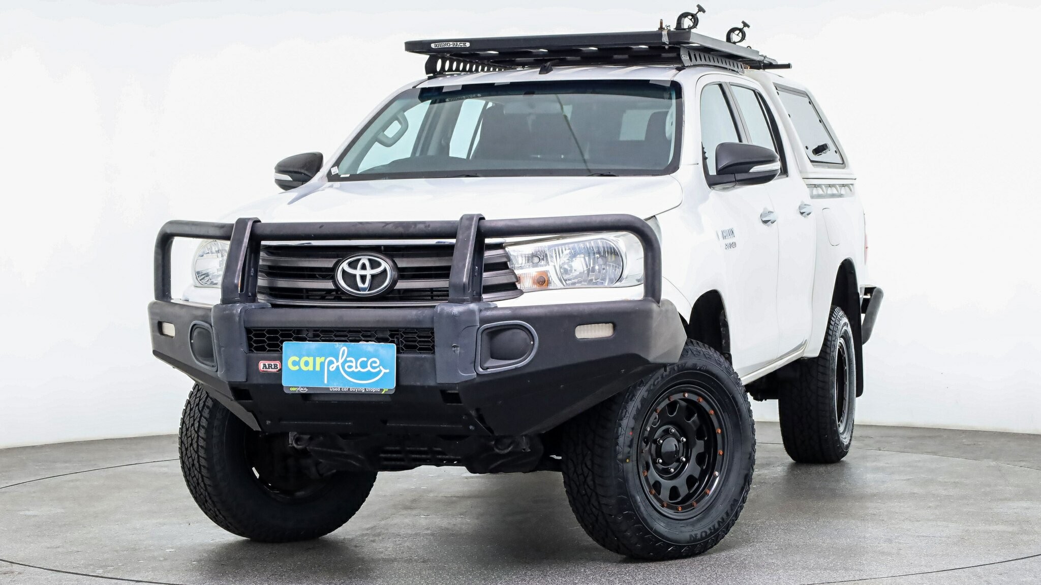 Toyota Hilux image 2