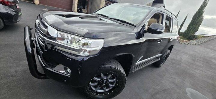Toyota Landcruiser image 1
