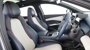 https://vehicle-cdn.autoleague.cloud/3881_1105873_14.jpg