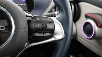 https://vehicle-cdn.autoleague.cloud/3881_1105873_16.jpg