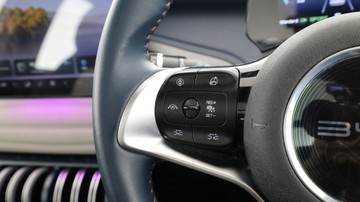 https://vehicle-cdn.autoleague.cloud/3881_1105873_18.jpg