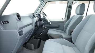 https://vehicle-cdn.autoleague.cloud/3881_1105886_15.jpg