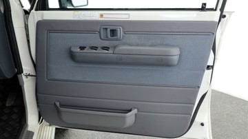 https://vehicle-cdn.autoleague.cloud/3881_1105886_18.jpg