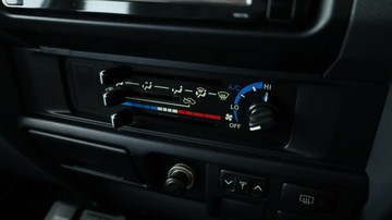 https://vehicle-cdn.autoleague.cloud/3881_1105886_27.jpg