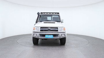 https://vehicle-cdn.autoleague.cloud/3881_1105886_3.jpg