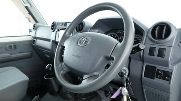 https://vehicle-cdn.autoleague.cloud/3881_1105886_6.jpg