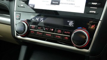 https://vehicle-cdn.autoleague.cloud/3881_1105888_23.jpg