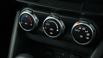 https://vehicle-cdn.autoleague.cloud/3881_1105894_22.jpg