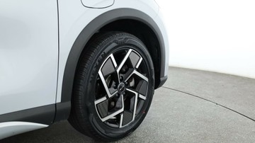 https://vehicle-cdn.autoleague.cloud/3881_1105895_6.jpg