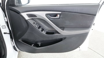 https://vehicle-cdn.autoleague.cloud/3881_1105896_12.jpg