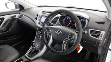https://vehicle-cdn.autoleague.cloud/3881_1105896_13.jpg