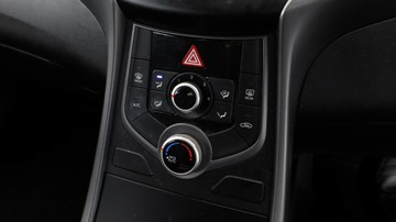 https://vehicle-cdn.autoleague.cloud/3881_1105896_19.jpg